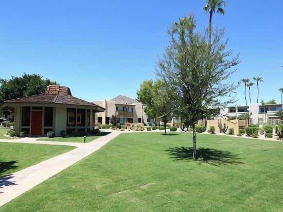 Modern Farmhouse new construction - Camelback Mountain Direct View