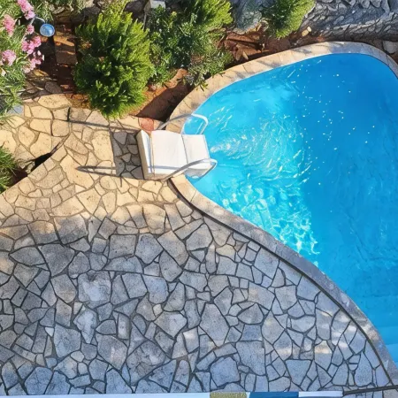 Big Sea View apartment within walking distance of the old town, beach and shops