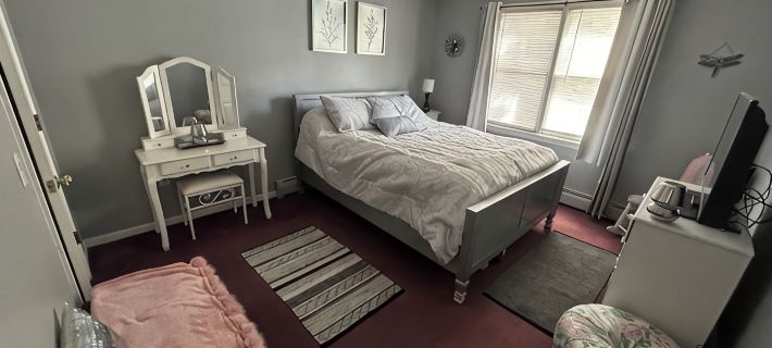 Entire house 2 miles to Misquamicut Beach- Sleeps 10! Các khách sạn ở Westerly