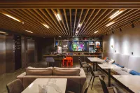 Maksima Domodedovo Airport Hotel - Pet friendly