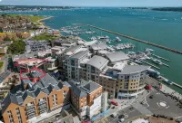 Stylish apartment on the Poole Quay-free parking 2 mins away