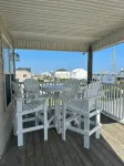 Charming and convenient 4 BR house in the heart of Surf City! - Wifi