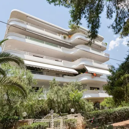 Luxury 3-BD condo with 80sqm balcony in Glifada