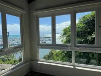 Stunning ocean front villa with pool and power generator. 10min drive to beach