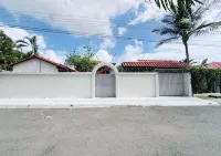 Mason Party Villa Near Night Life Jaco
