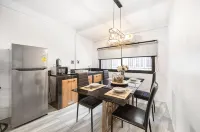 Spacious 4BR Family | Chatuchak Market | 12 sleeps - 방갈로