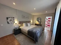 VILLA With PRIVATE HEATED POOL; BBC; AirCon GARDENS; SAT./CABLE TV; PARKING WIFI - Villas