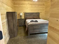 Cozy Cabin 5 mins from the lake~Covered Boat Port w/power & lights~Pets~WIFI - Alphydda