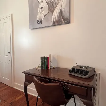 Cottage Downtown Aiken*Horse Events*Pet Friendly*Polo*Golf