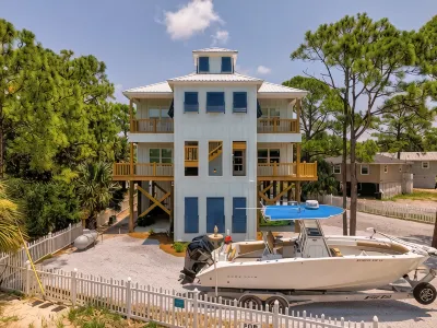 Coral Bay 3 Luxury Villa on Indian Bay with Boat Dock Hotel a 