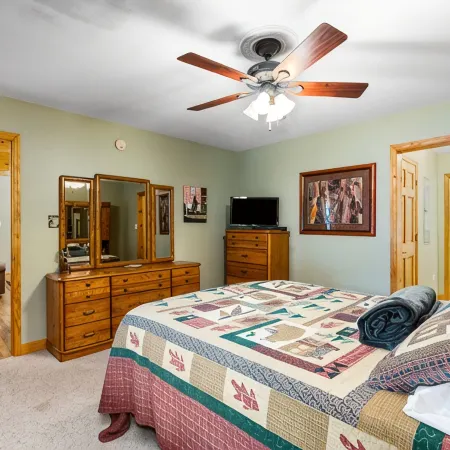 2 Master Suites - Clean - Cozy - WiFi - Elk - Covered Porch - ezAccess - 5 Stars