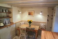 A Charming, Pet Friendly Cottage, in the Beautiful Coastal Village of Heacham. - Wi-Fi