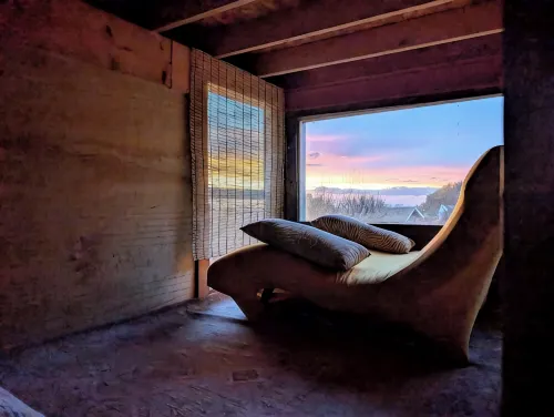 Hills Cottage with Panoramic Views & Hot Tub. Pet Friendly! - Scenic