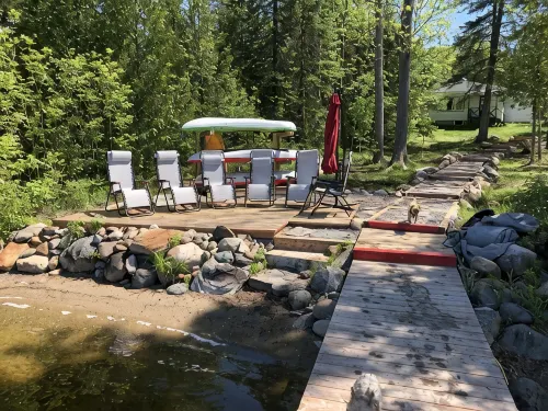 Come and enjoy this beautiful private cottage with your family!! - 2 étoiles