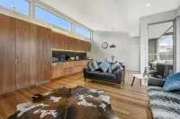 Serenity in Central Maleny - Villas