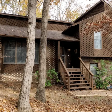 Charming 4-bedroom home with Hot Tub and Pool Table in Massanutten Resort