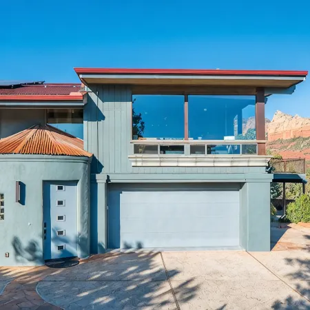 Luxury Uptown Sedona home w UNBLOCKABLE views