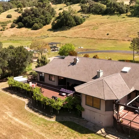 Woodhawk Manor of Alexander Valley