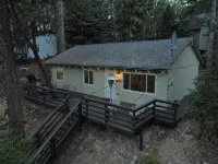 Sunshine Peak at Twin Peaks, Lake Arrowhead - Hytter