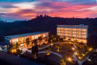 Nana Beach Hotel & Resort - 3-نجوم