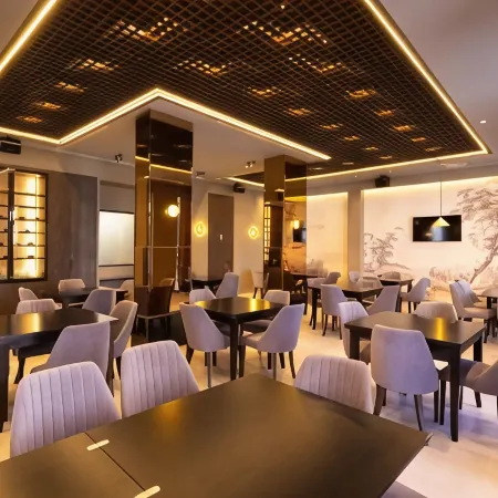 New Donantelo Hotel