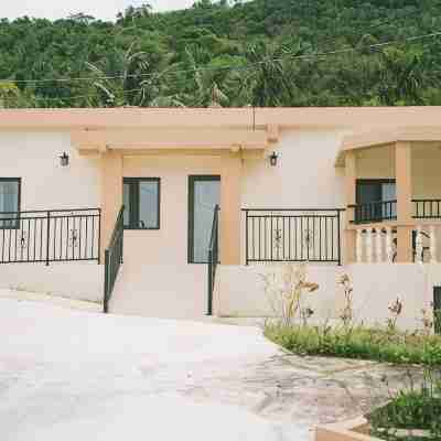Saipan Emerald Villa Hotel Exterior