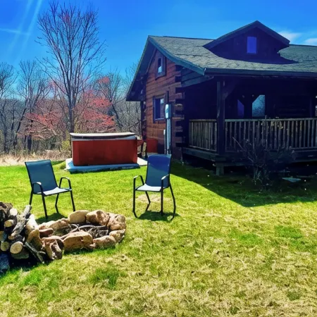 Walnut Ridge Cabin 2 Bedrooms and Hot Tub Jacuzzi