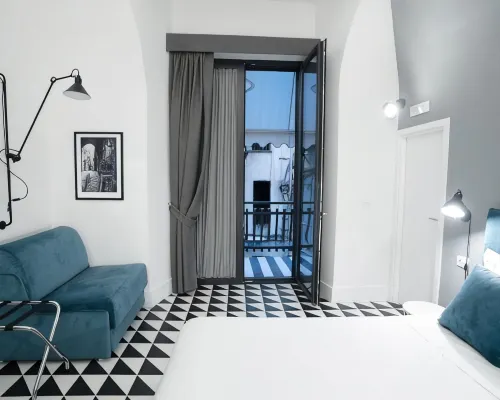 Suite Pulcinella- LP Suite in Naples Hystorical Center Hotels near MUSA