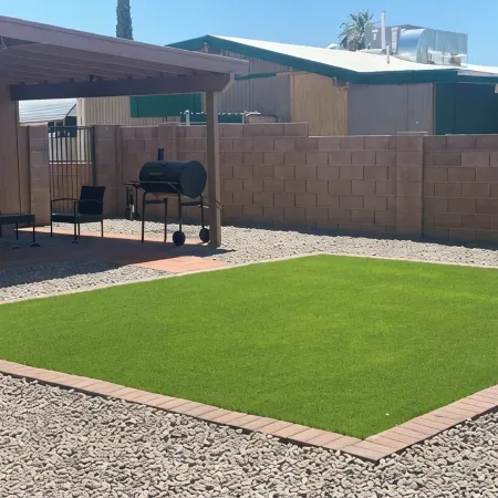 3 Bedroom home with mountain views and private parking . Pet friendly