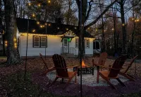 Family Friendly  Lakefront -  Dock & Game Room Perfect for Relaxation and Fun