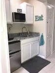 Private Suite · Patio · BBQ · GYM · Beach: 5 Miles