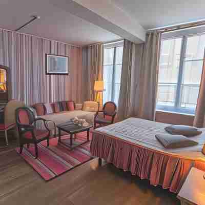 Hôtel de la Bannière de France Rooms