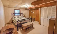 Rustic Hills Retreat...a scenic home on beautiful lake front property. - 3-Star