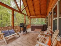 Christine's Chalet Cabin at Trickle Creek Hôtels à : Marion Township