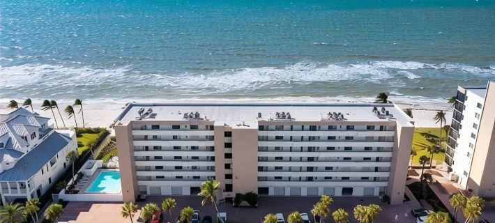 VANDERBILT BEACH- BEACHFRONT 2 BEDROOM, 2 BATHROOM CONDO...SIMPLEY GORGEOUS! Hotels in North Naples