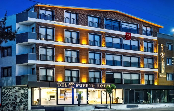 Del Puerto Hotel