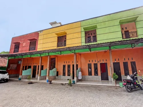 SPOT ON 91771 Homestay Bang Haji - 2 ดาว