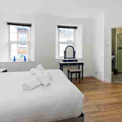 Victorian style home, where shabby chic meets the beach Rooms