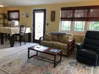 Cozy bungalow in charming Bay Point subdivision 2 minutes to Nokomis beach.
