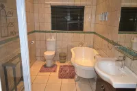 Ikhanda Guesthouse - صديق للحيوانات الاليفة