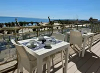 La Marina B&B - Beach