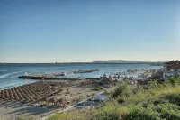 Luxury Penthouse Apartment with Panoramic Sea Views - Apartments