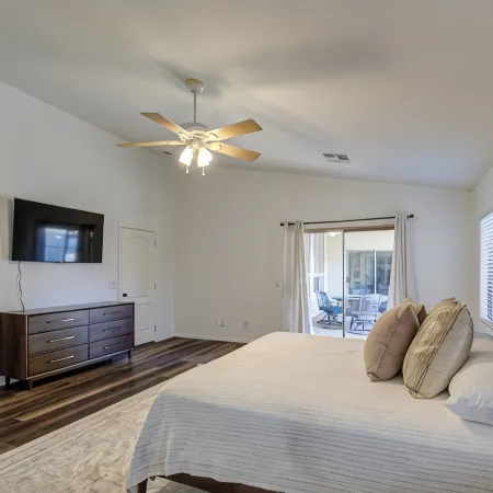 Location! Location! Location! Spacious 4 bedroom with Pool, WiFi, and AC in Mesa