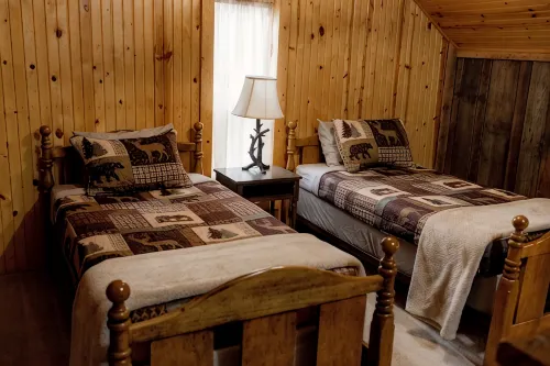 Secluded Hot Tub Cabin in the Heart of Southeast Ohio - Hytter
