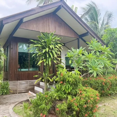 Am Samui Resort Taling Ngam Отели рядом с достопримечательностью «Пляж Никки-бич»