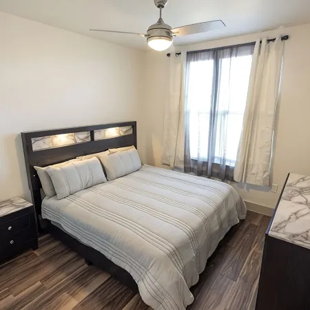 Urban 1-bedroom apartment in Addison with WiFi, AC & Reserved Parking