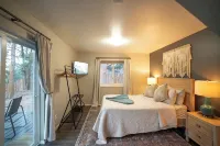 Modern Family Cabin Near Rmnp and Town! 2 Decks & Firepits, Dogs ok - Big Yard! - Gym