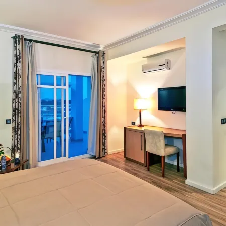Across Hotels & Spa
