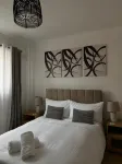 No6 Overnight Stays Free Onsite Parking - WiFi
