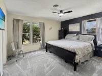 Charming 3-bedroom Texas Tech house with AC and fitness room in Lubbock - Bungalows
